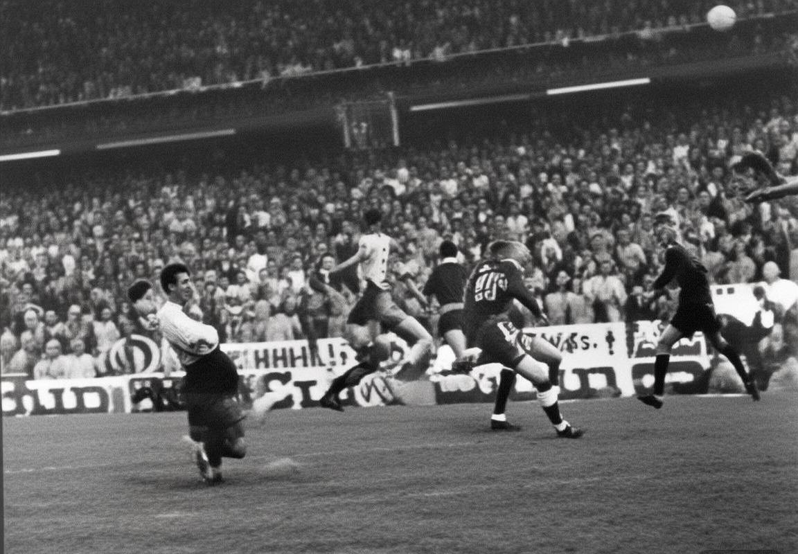 巴萨基辅欧冠对决：焦点战全程回顾与数据分析(图3)